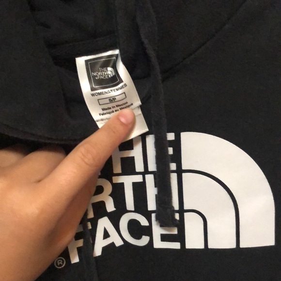 North face hoodie - Picture 3 of 3